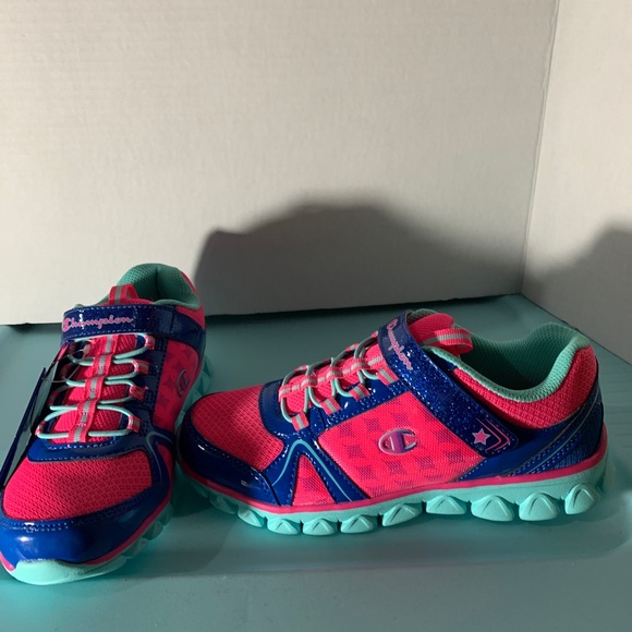 NWT GIRLS CHAMPION VINTAGE RUNNING SHOES - Picture 3 of 16